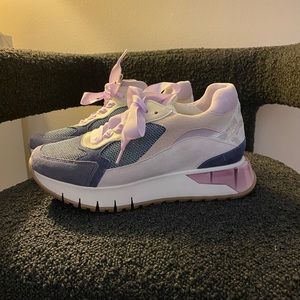 Softwaves Platform Sneaker